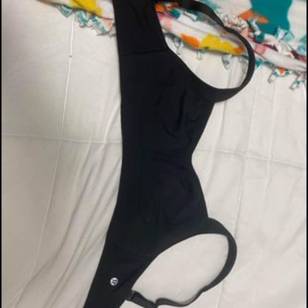 Lulu lemon bra!